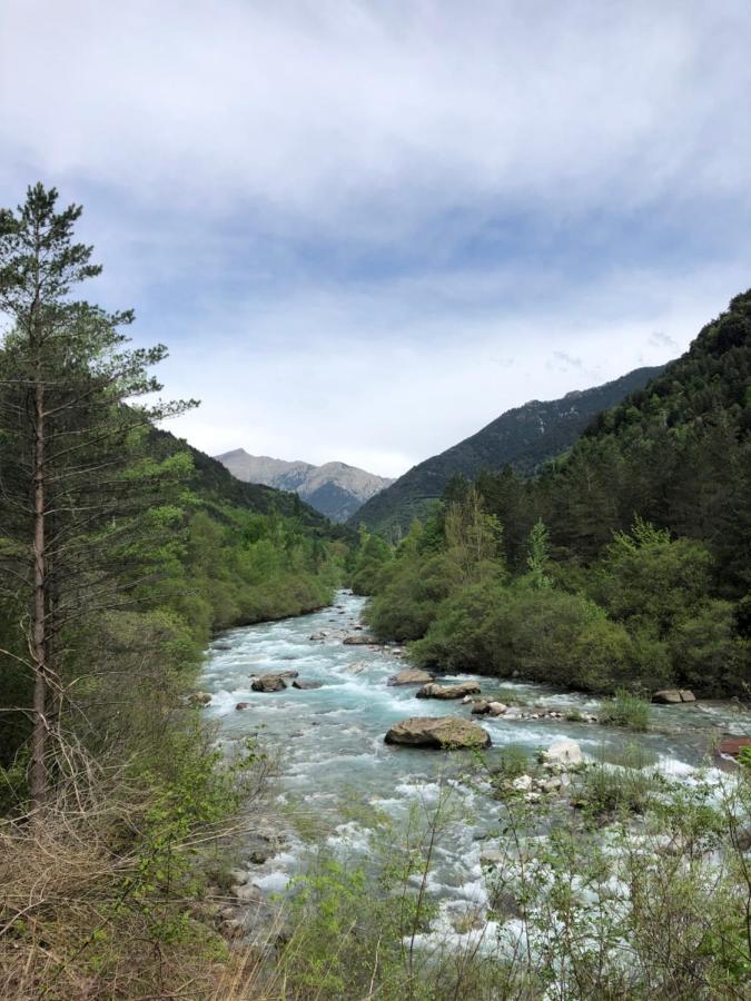 Hostal Pirineos Meliz Bielsa Esterno foto