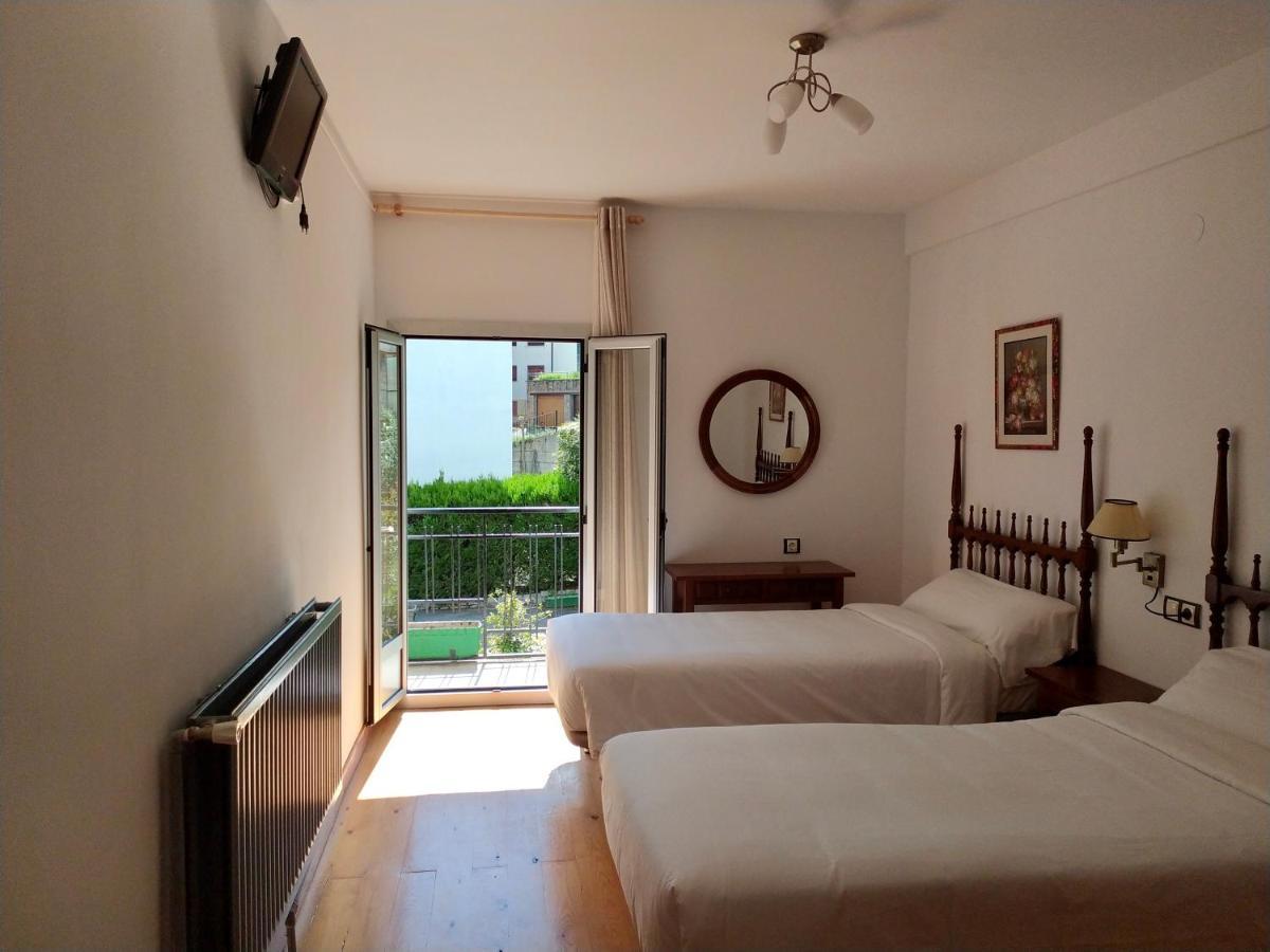 Hostal Pirineos Meliz Bielsa Esterno foto